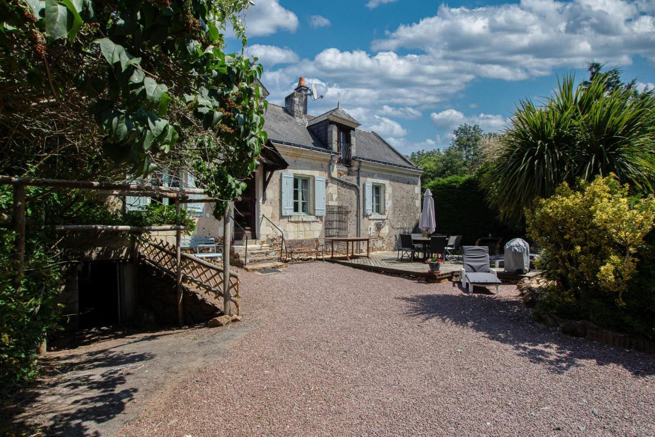 Roche-Loire Villa Le Thoureil Exteriör bild